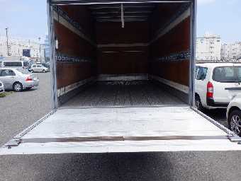 ISUZU ELF TRUCK 2010 Image 19