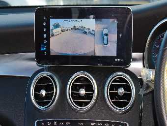 MERCEDES BENZ GLC CLASS 2019 Image 16