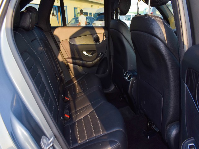 MERCEDES BENZ GLC CLASS 2019 Image 25