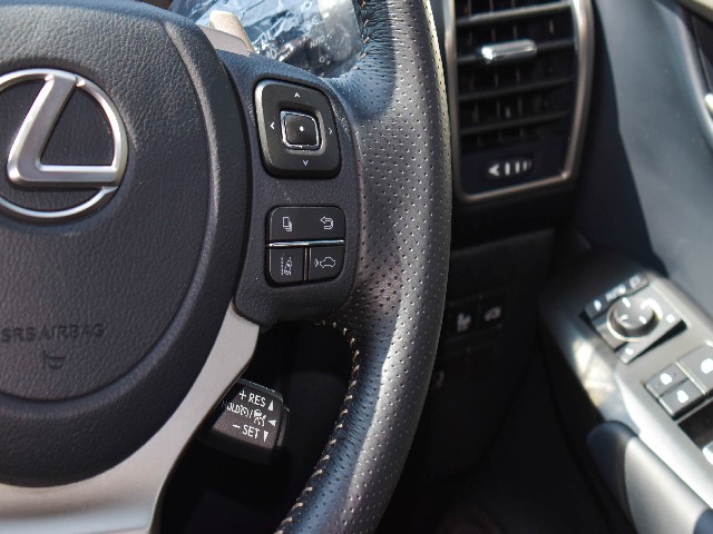 LEXUS NX 300 2021 Image 26