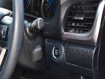 TOYOTA HILUX 2016 Image 14