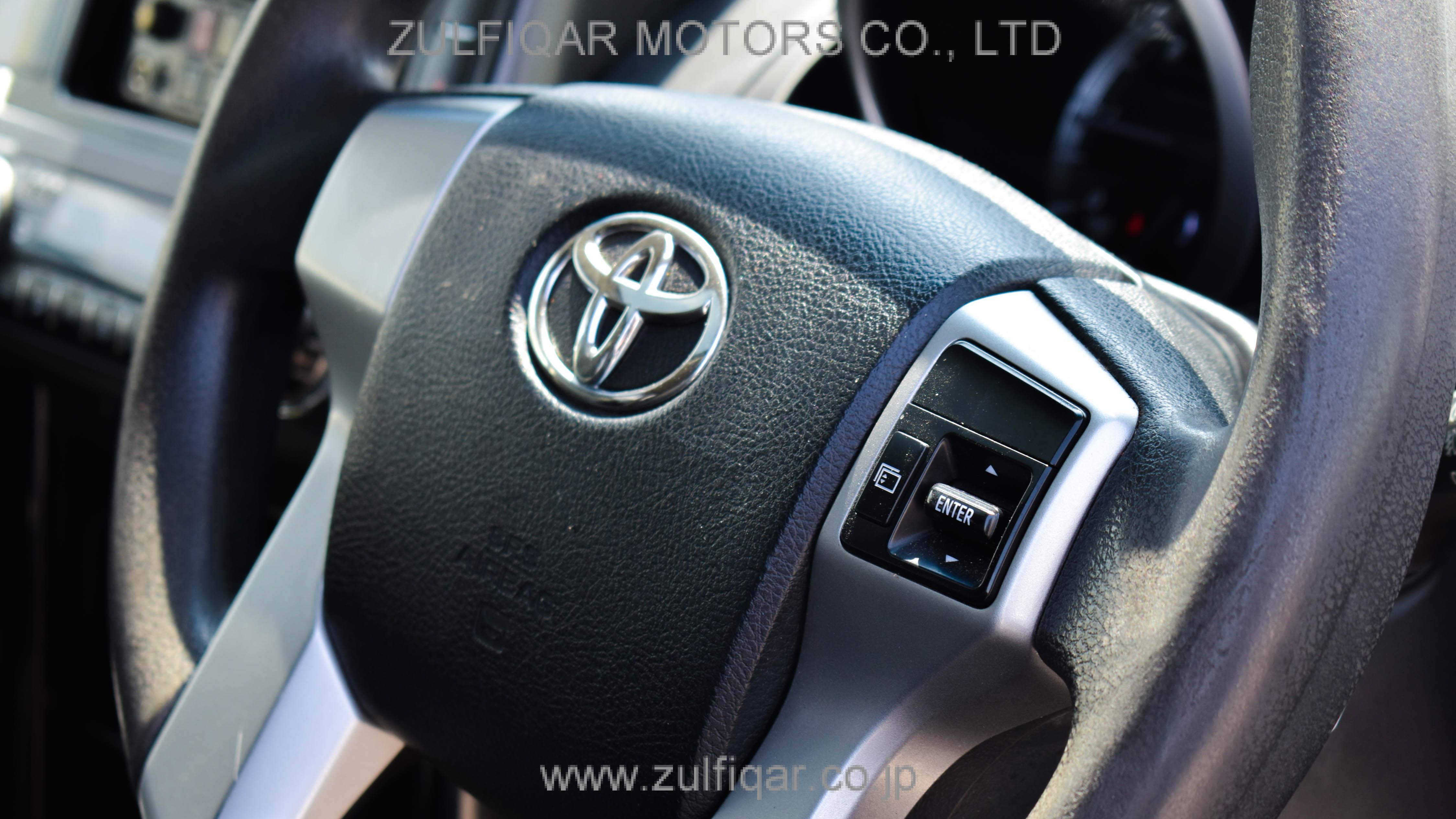 TOYOTA PRADO 2017 Image 12