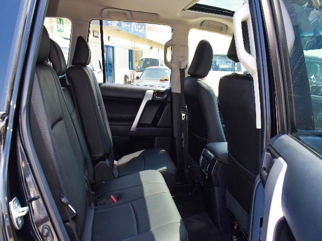 TOYOTA PRADO 2017 Image 20