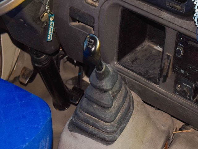 TOYOTA COASTER 2016 Image 22