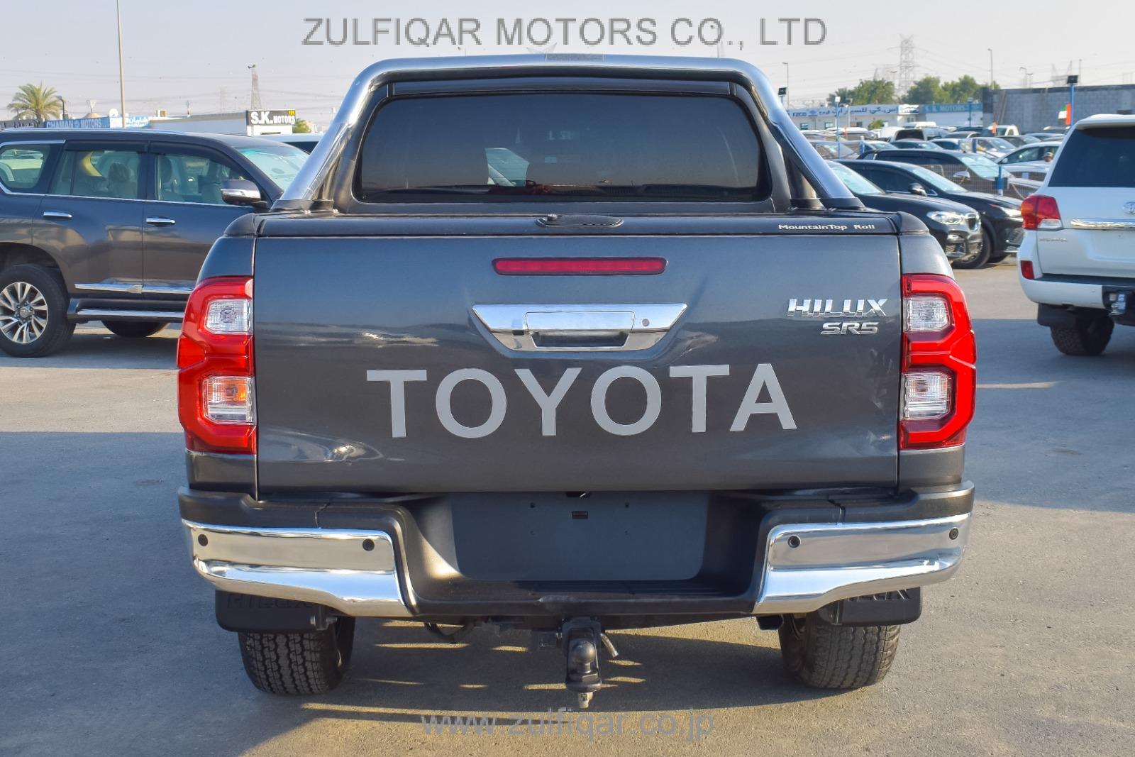 TOYOTA HILUX 2021 Image 2