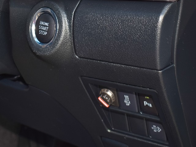 TOYOTA HILUX 2021 Image 19