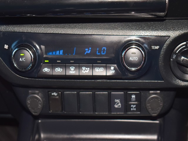 TOYOTA HILUX 2021 Image 20