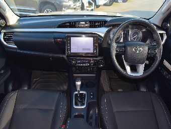 TOYOTA HILUX 2021 Image 3