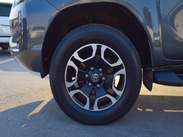 TOYOTA HILUX 2021 Image 22