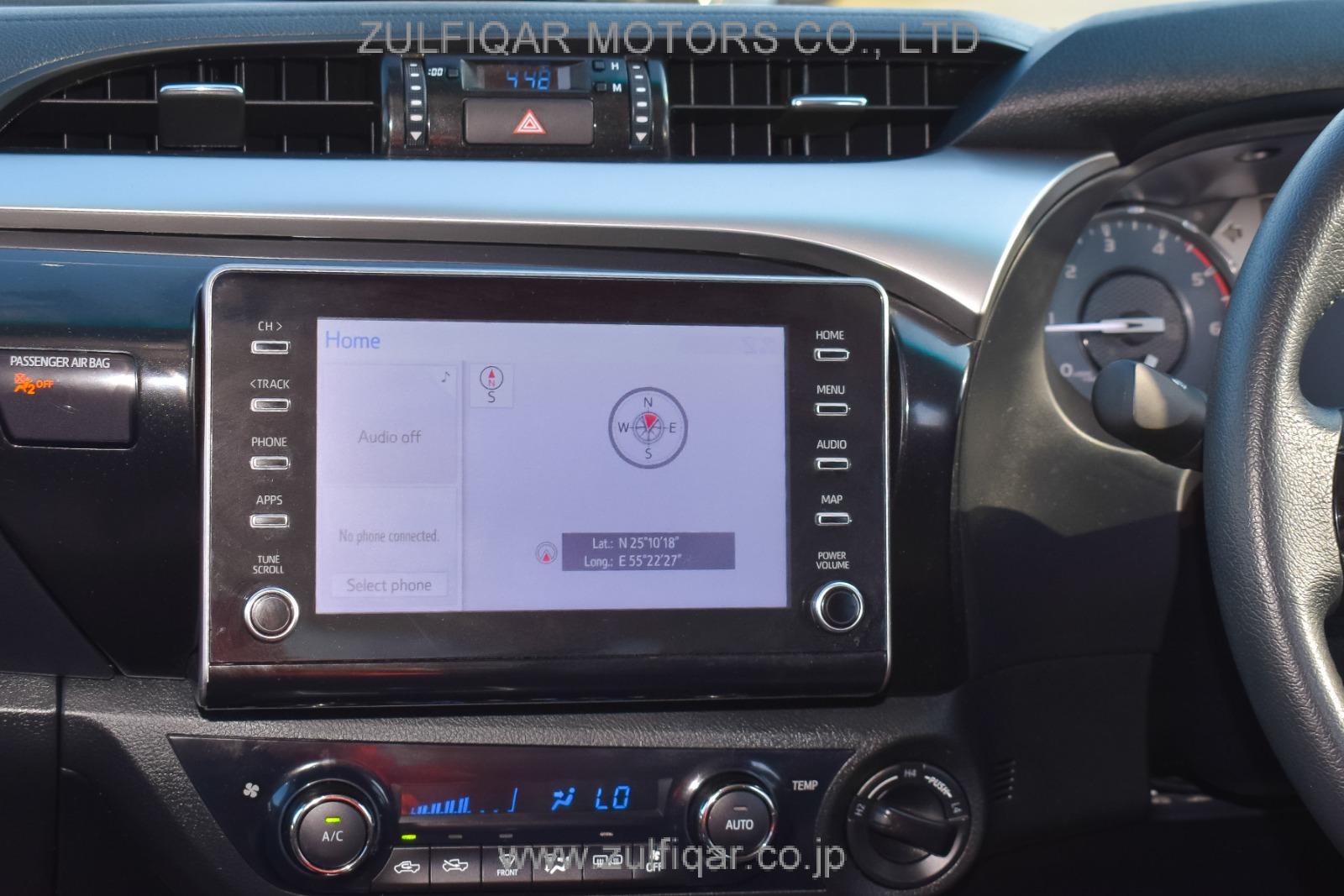 TOYOTA HILUX 2021 Image 10