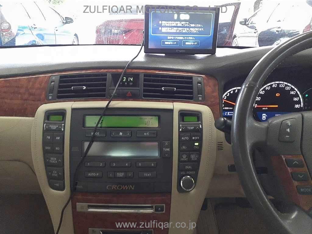 TOYOTA CROWN 2006 Image 9