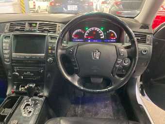 TOYOTA CROWN 2005 Image 7