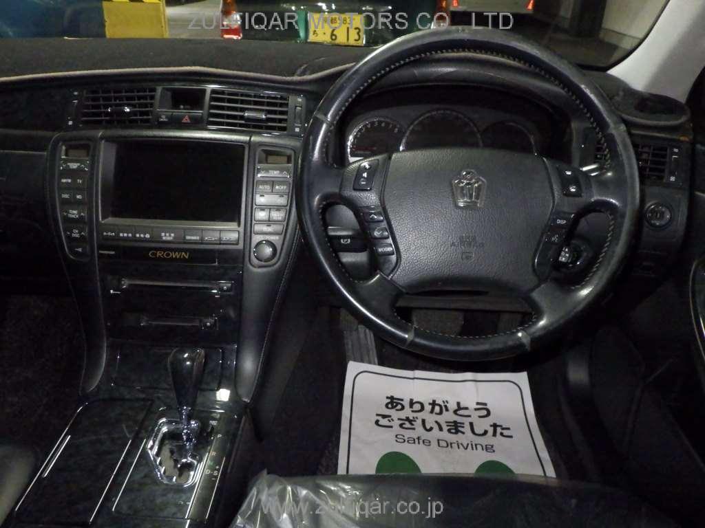 TOYOTA CROWN 2006 Image 6