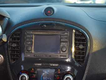 NISSAN JUKE 2011 Image 12