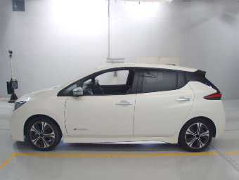 NISSAN LEAF 2019 Image 4