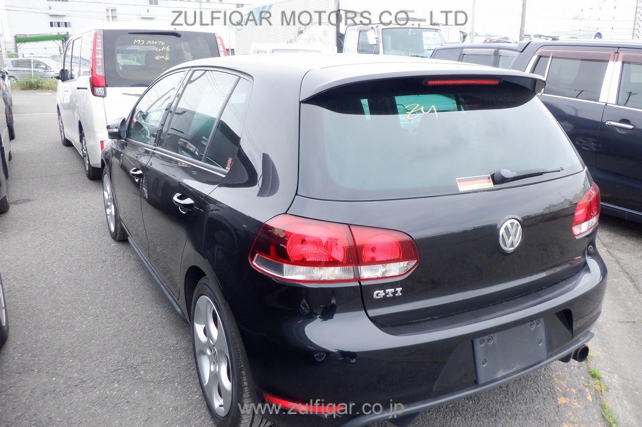 VOLKSWAGEN GOLF 2011 Image 21