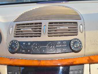 MERCEDES BENZ E CLASS 2004 Image 11