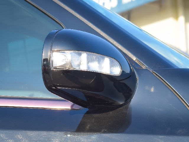 MERCEDES BENZ E CLASS 2004 Image 23