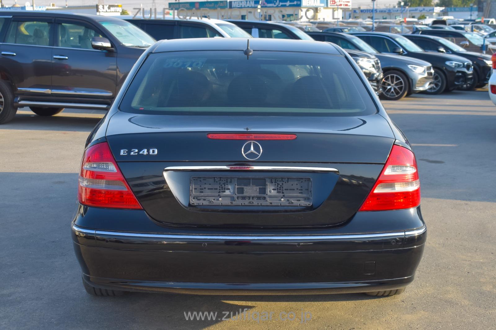 MERCEDES BENZ E CLASS 2004 Image 5