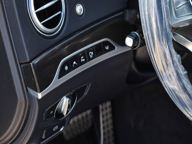 MERCEDES BENZ S CLASS 2015 Image 19