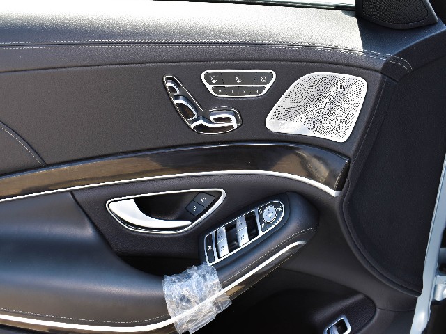 MERCEDES BENZ S CLASS 2015 Image 22