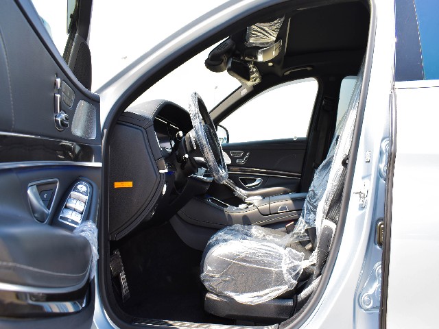 MERCEDES BENZ S CLASS 2015 Image 23