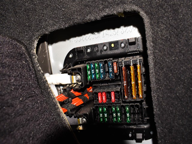 MERCEDES BENZ S CLASS 2015 Image 26