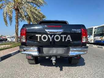 TOYOTA HILUX 2017 Image 2