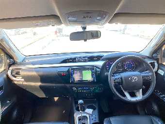 TOYOTA HILUX 2017 Image 3