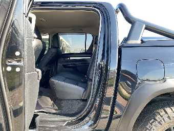 TOYOTA HILUX 2017 Image 17