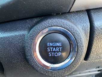 TOYOTA HILUX 2017 Image 18