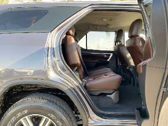 TOYOTA FORTUNER 2020 Image 11