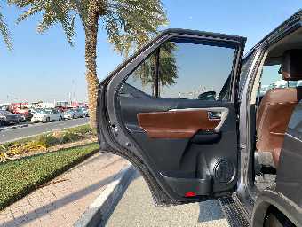 TOYOTA FORTUNER 2020 Image 14