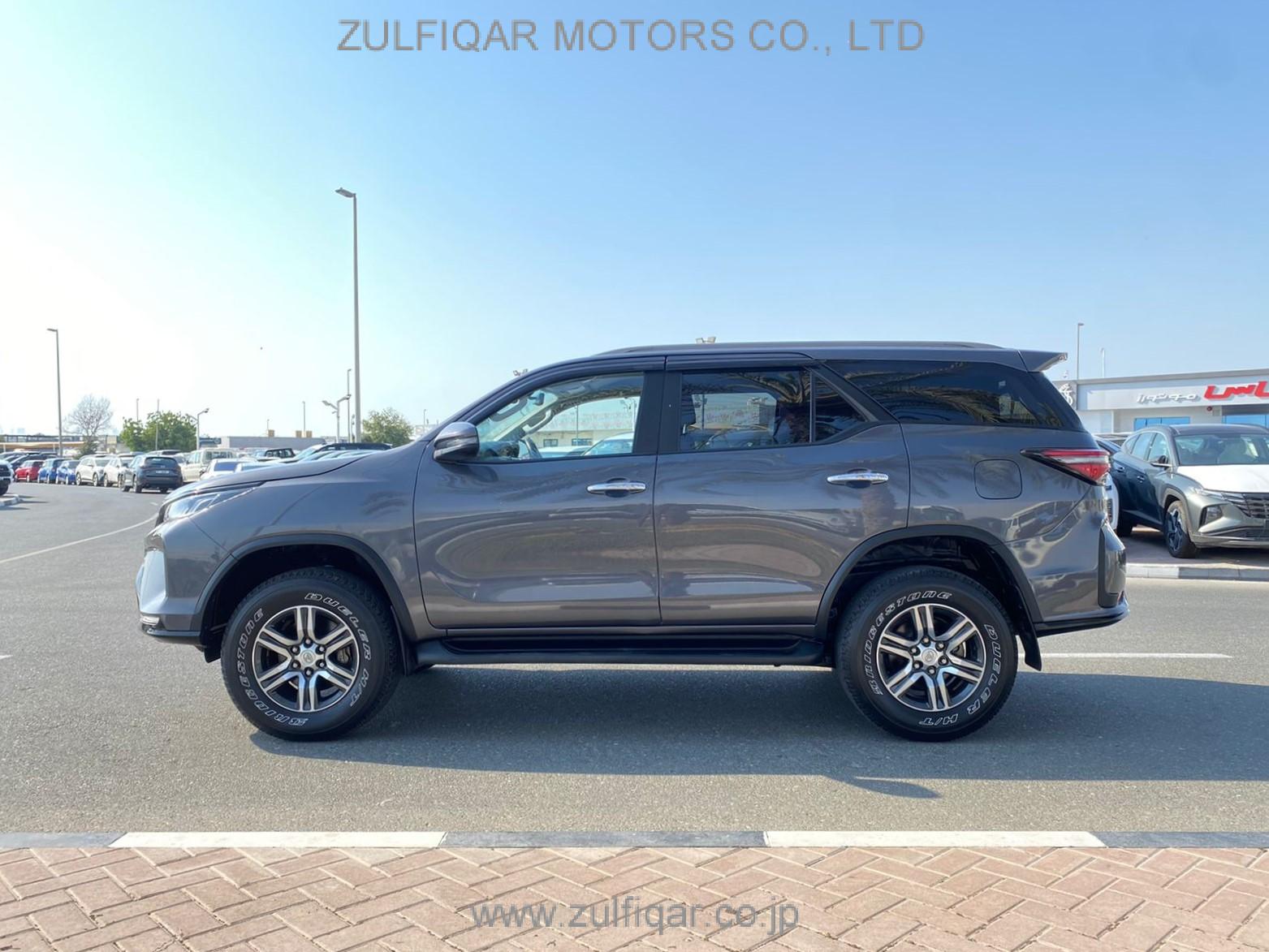 TOYOTA FORTUNER 2020 Image 7