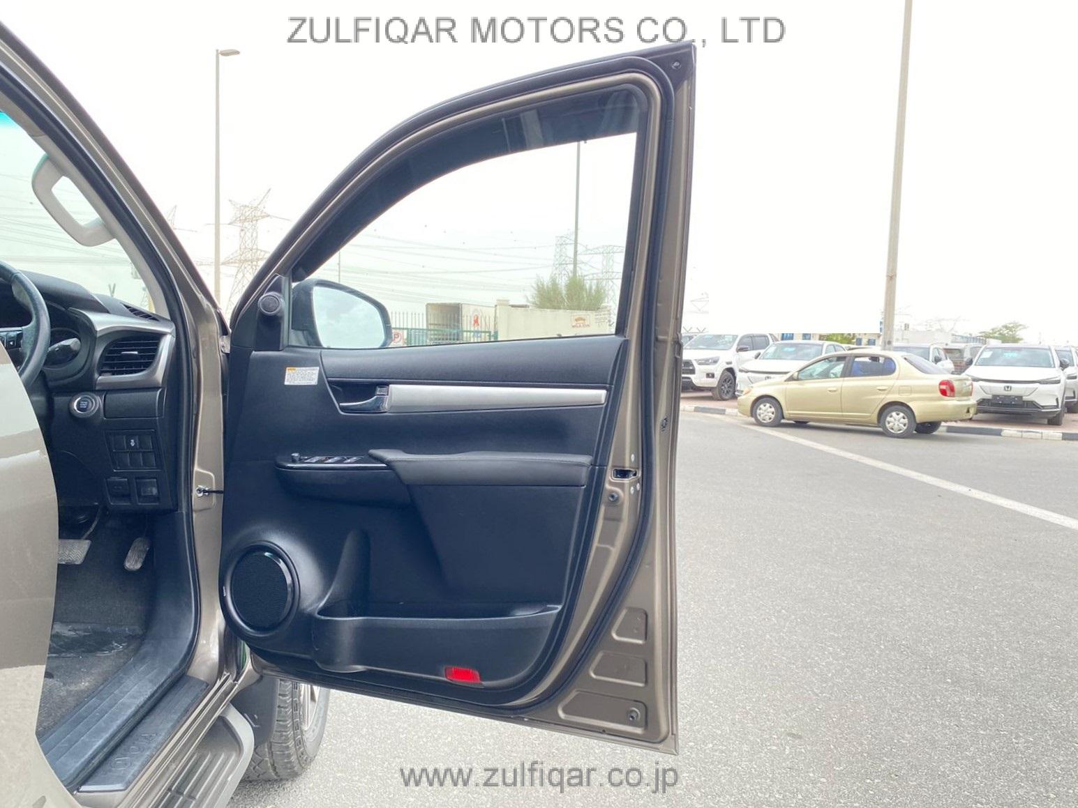 TOYOTA HILUX 2016 Image 26