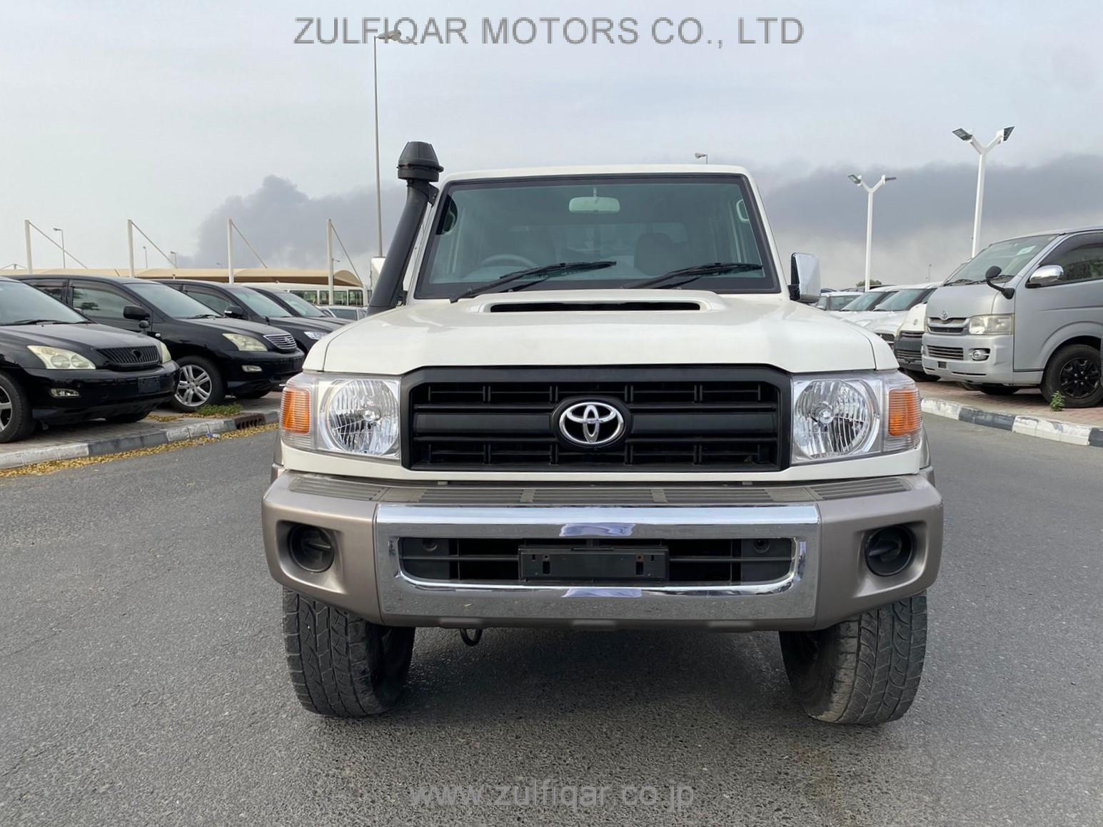 TOYOTA LAND CRUISER 2015 Image 1