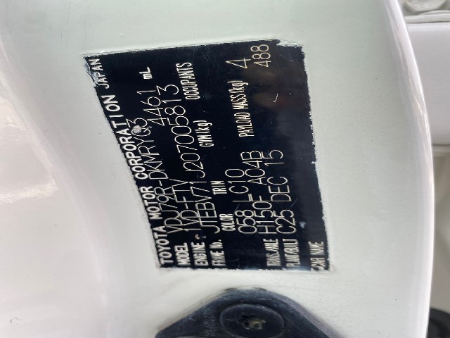 TOYOTA LAND CRUISER 2015 Image 25