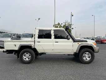 TOYOTA LAND CRUISER 2015 Image 6