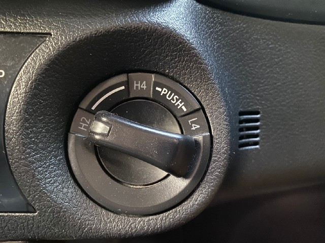 TOYOTA HILUX 2021 Image 21