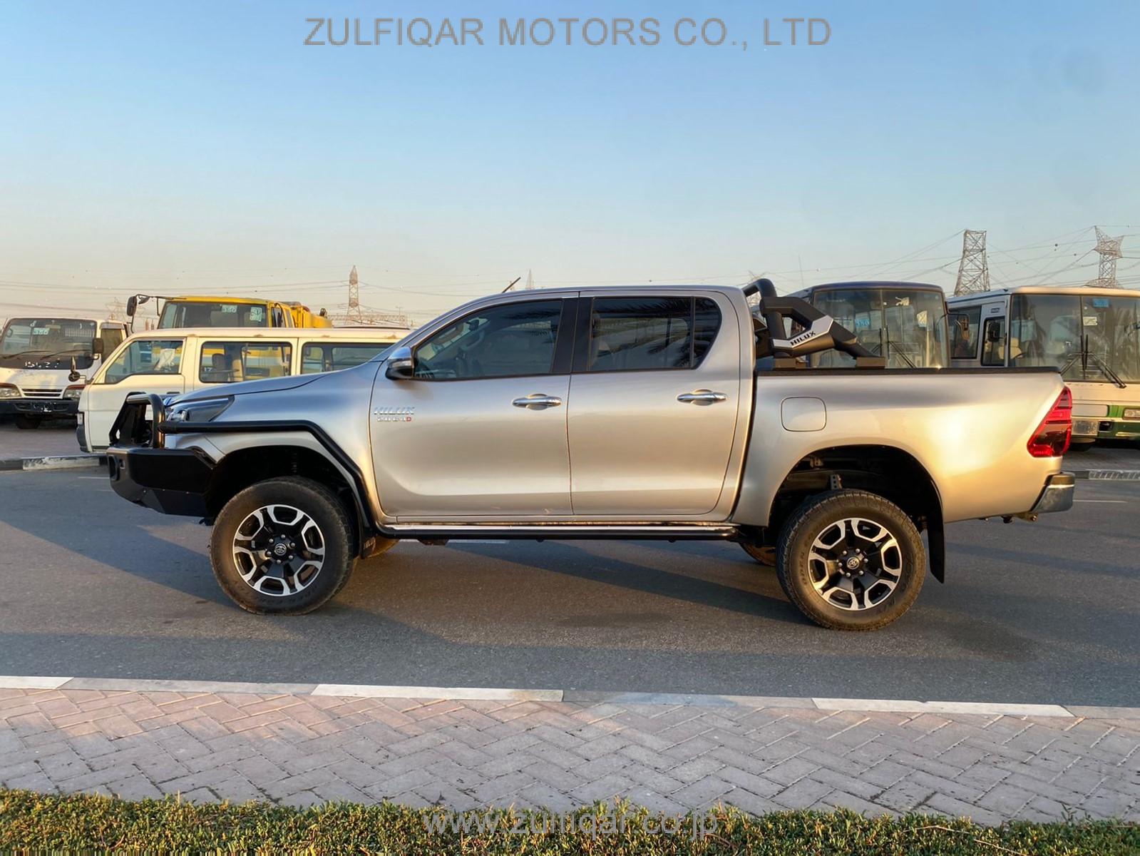 TOYOTA HILUX 2021 Image 5