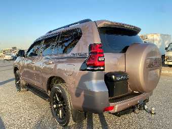TOYOTA PRADO 2018 Image 9