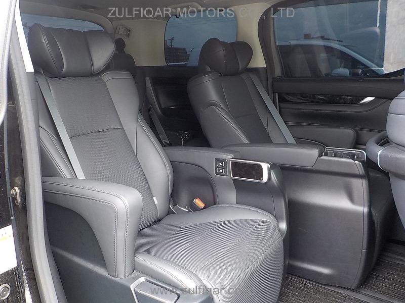 TOYOTA ALPHARD 2021 Image 12