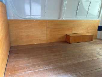 TOYOTA HIACE 2017 Image 8