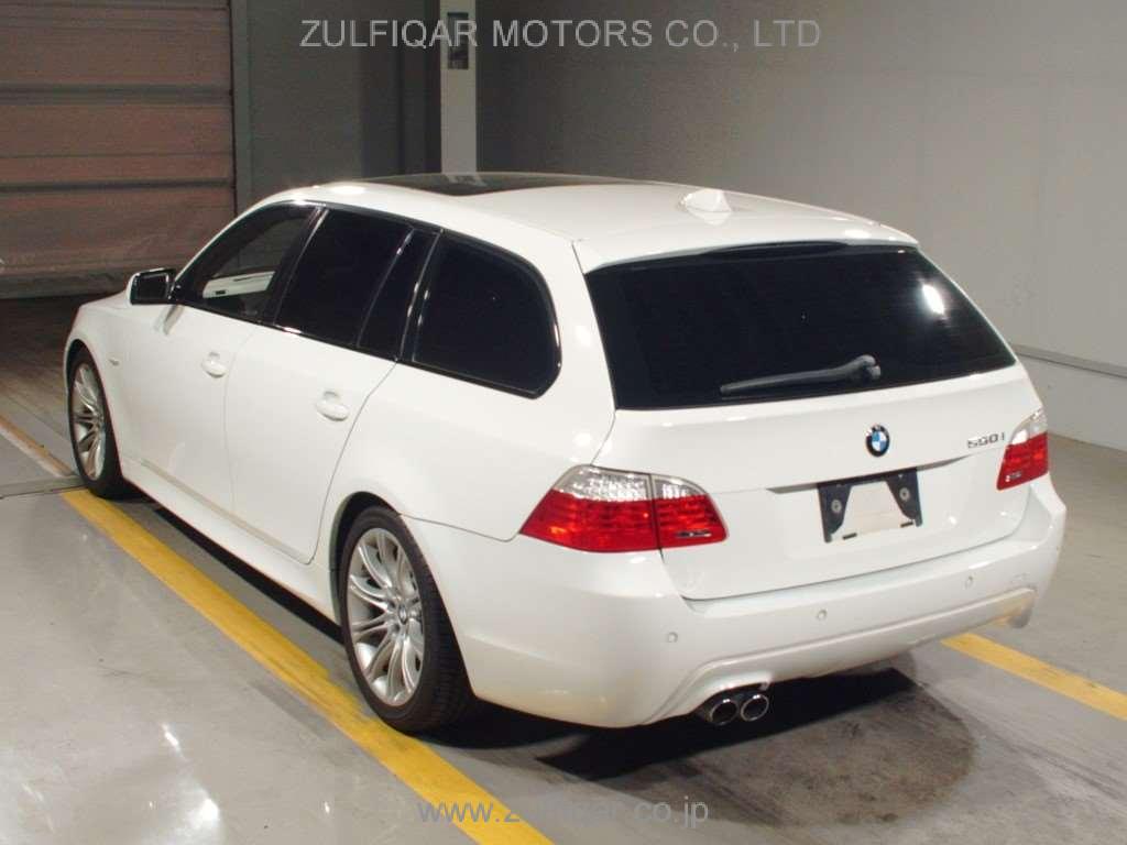 BMW 5 SERIES 2010 Image 4