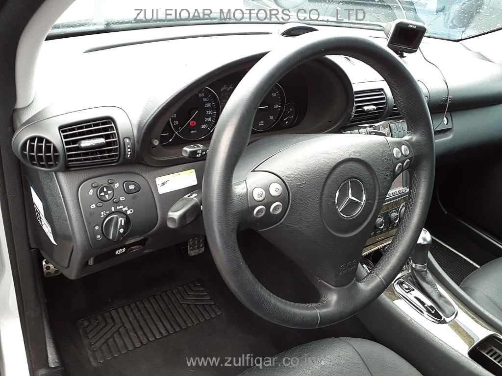 MERCEDES BENZ C CLASS 2006 Image 7