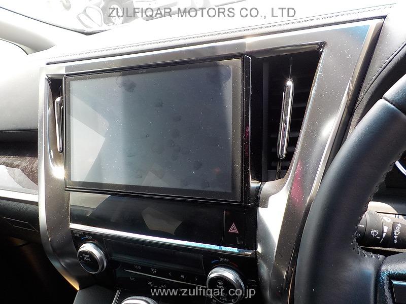 TOYOTA ALPHARD 2019 Image 12