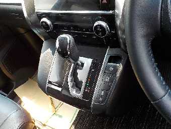 TOYOTA ALPHARD 2019 Image 13