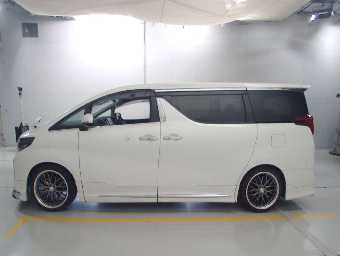 TOYOTA ALPHARD 2019 Image 4