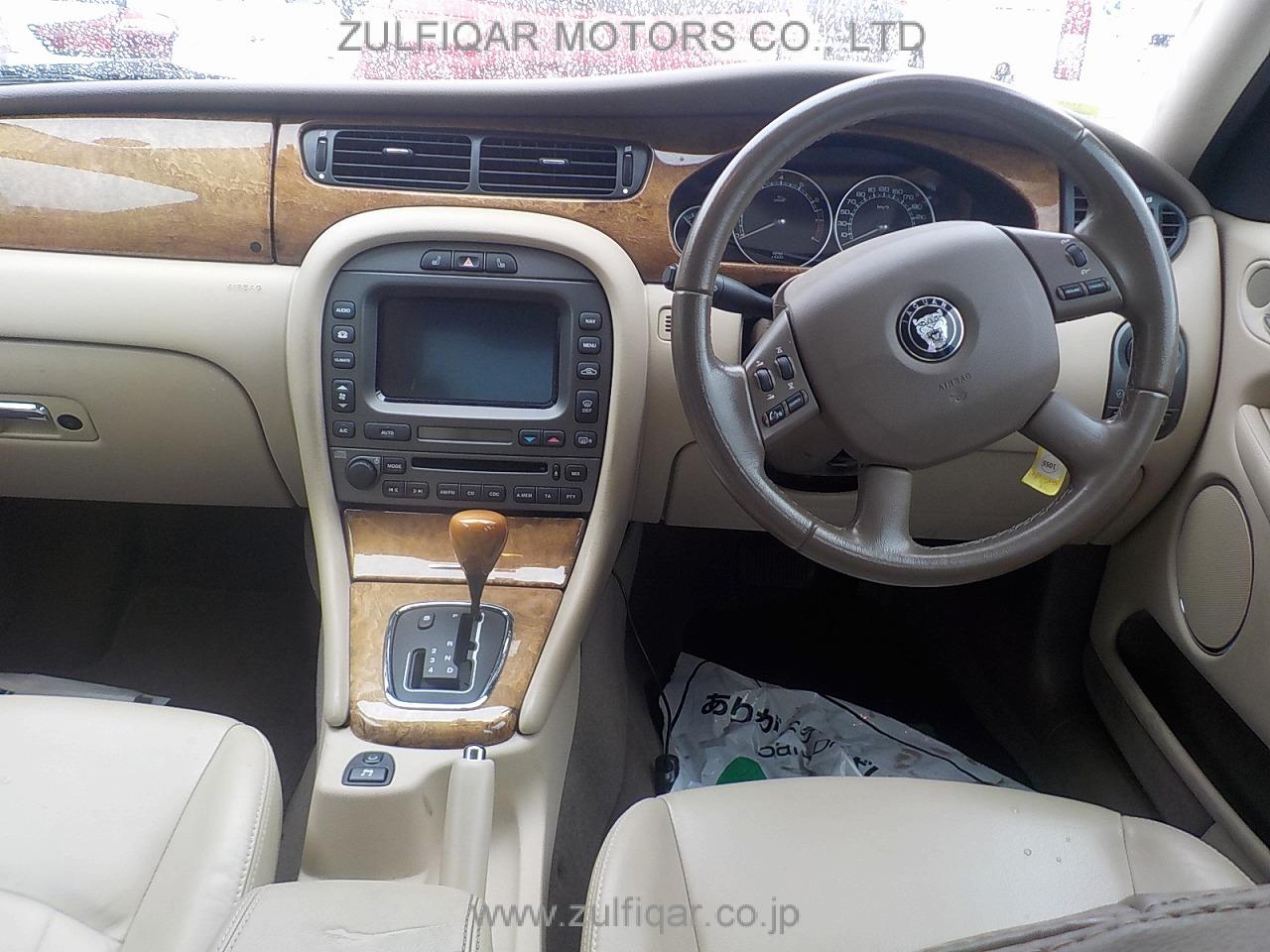 JAGUAR XF 2007 Image 8