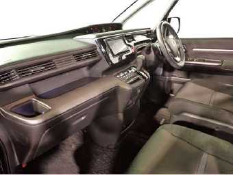 HONDA STEPWGN SPADA 2018 Image 23